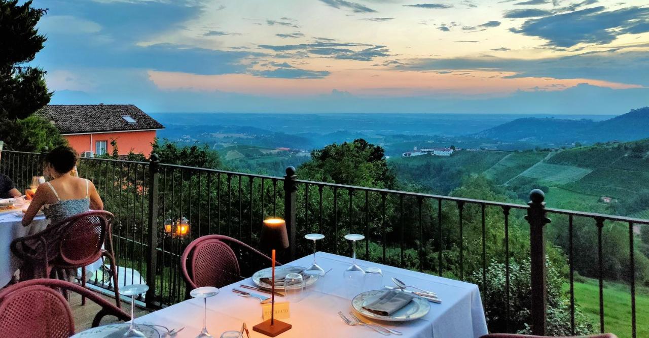 Felicin - Ristorante Albergo "Dimora Storica" モンフォルテ・ダルバ エクステリア 写真