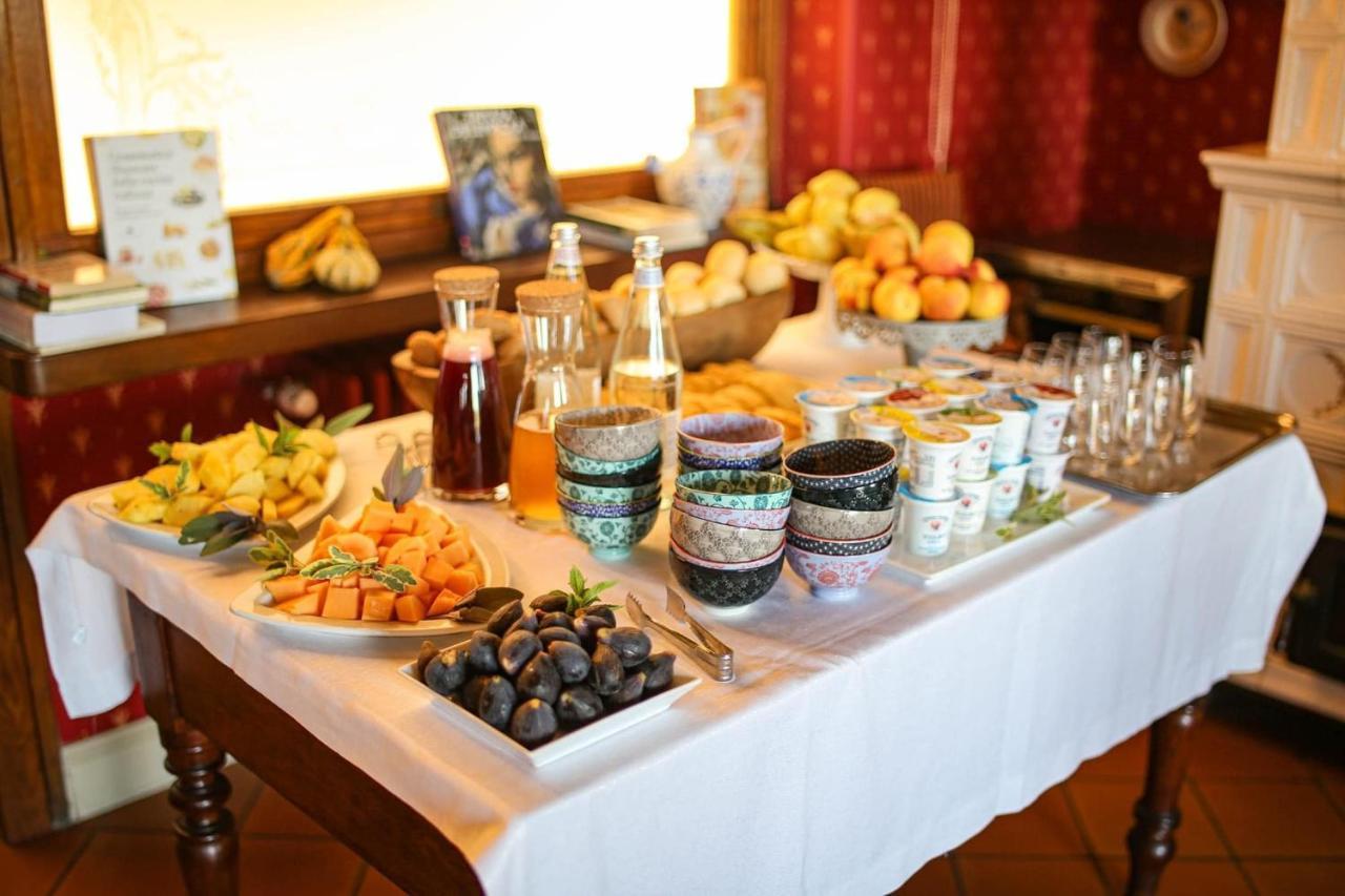 Felicin - Ristorante Albergo "Dimora Storica" モンフォルテ・ダルバ エクステリア 写真