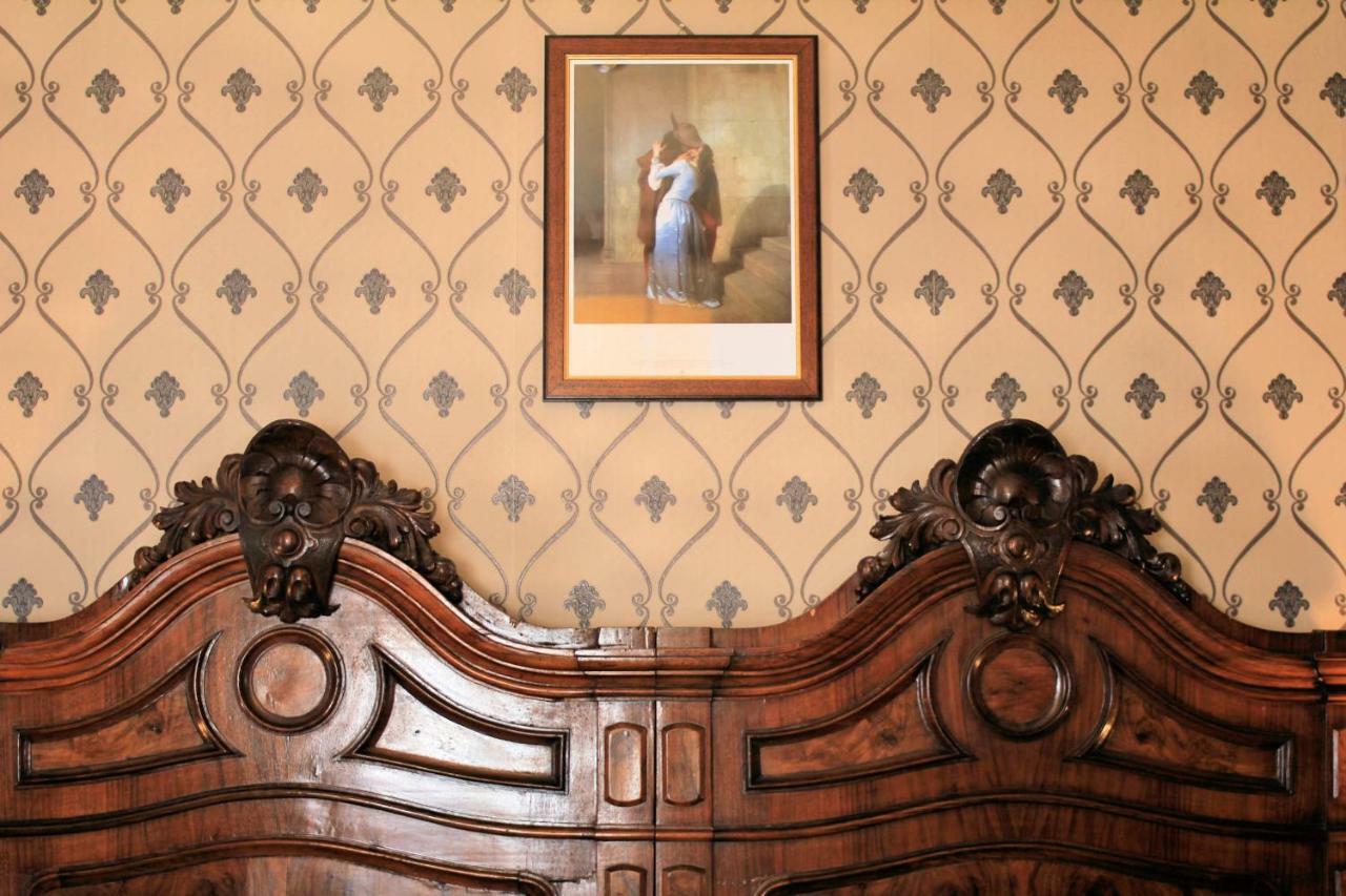 Felicin - Ristorante Albergo "Dimora Storica" モンフォルテ・ダルバ エクステリア 写真